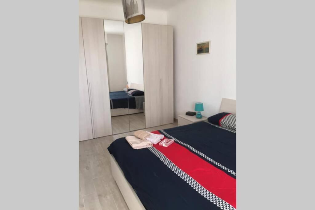 Grand F2 60Mq Centre Antibes, Proche Plages, Commerces, 2 Balcons, Parking, Train, Bus, Deco Vintage, Pet Friendly, Ideal Famille Ou 1-2 Couples Leilighet Eksteriør bilde